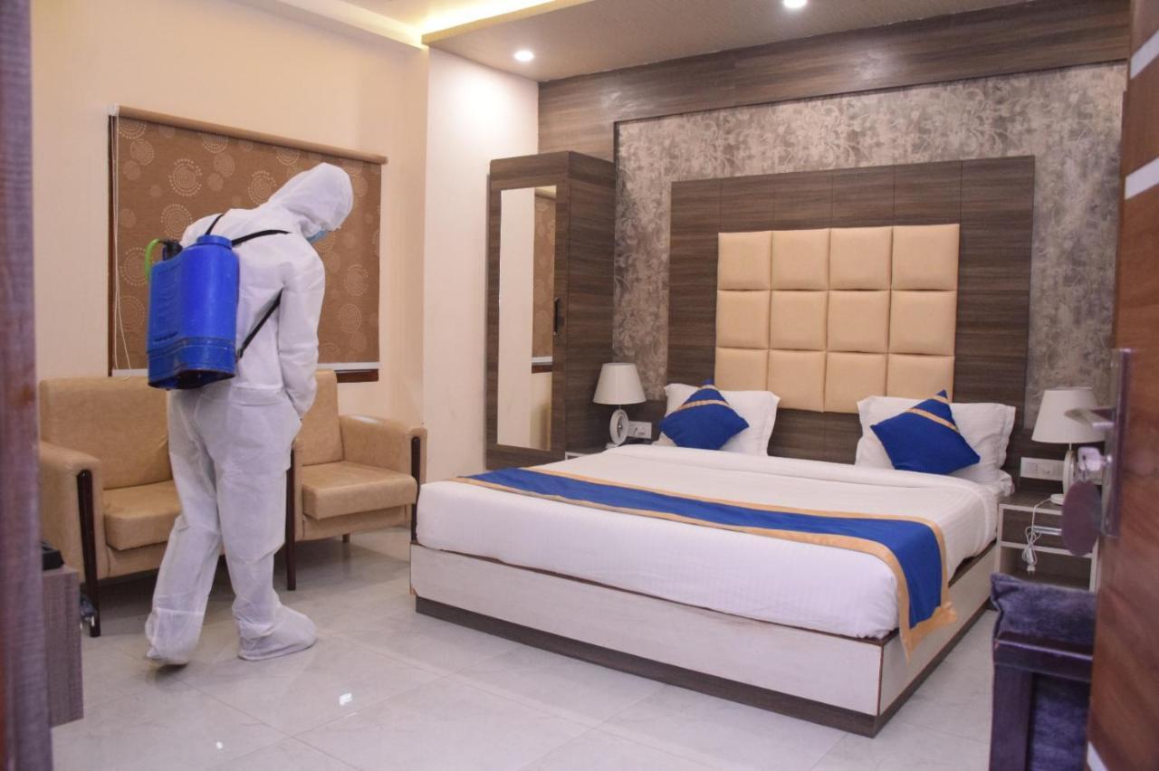 Shri Sai Hotel Azamgarh ภายนอก รูปภาพ