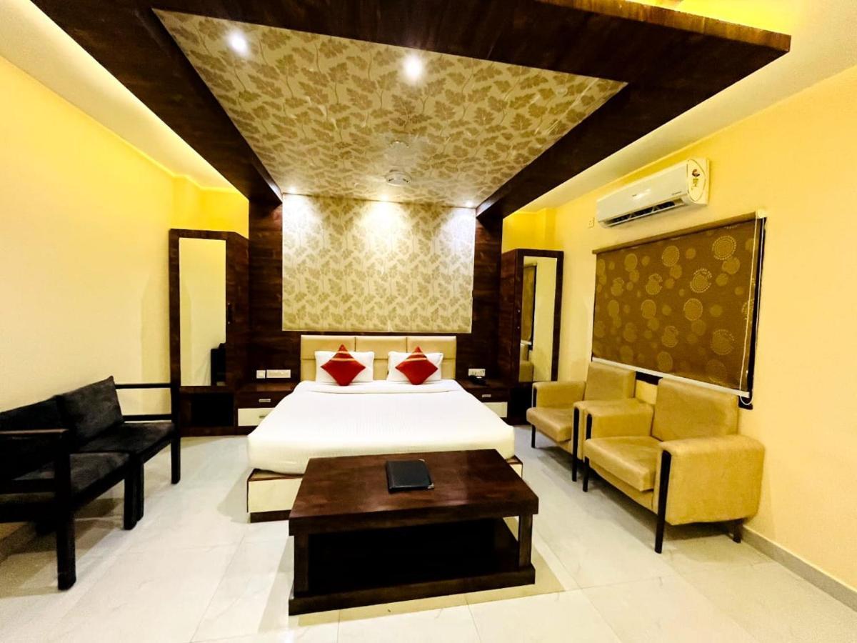 Shri Sai Hotel Azamgarh ภายนอก รูปภาพ
